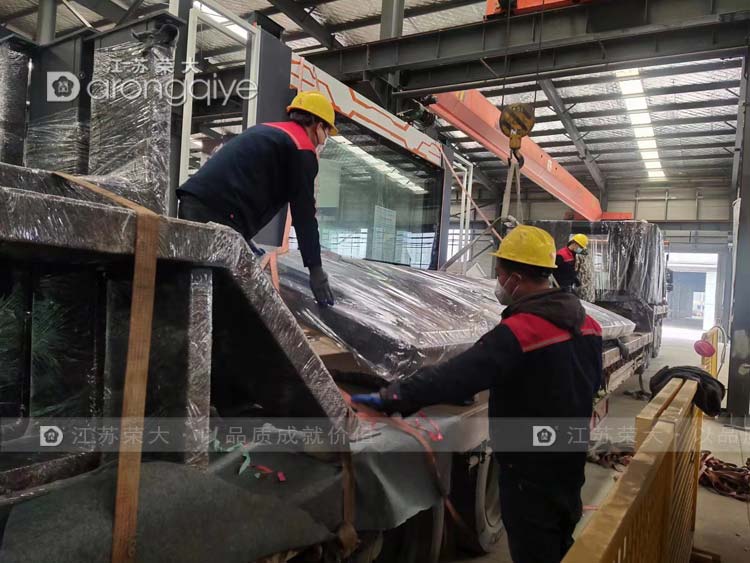 湖北智能公交站臺第三批發貨配圖一